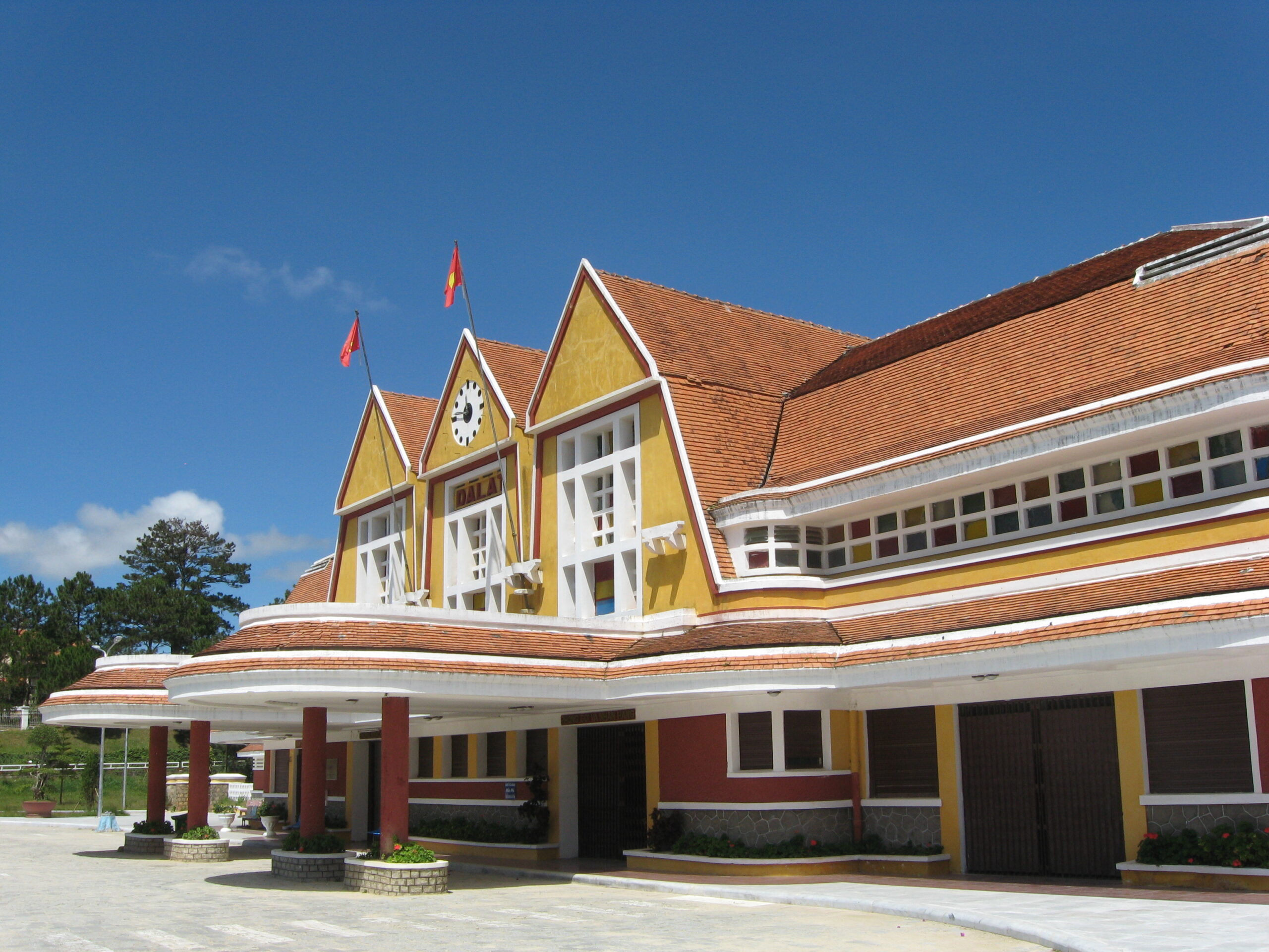 Cổng ga xe lửa Đà Lạt