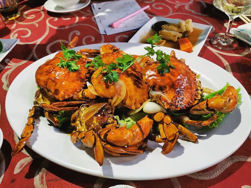 Hải sản nướng Hồ Than Thở