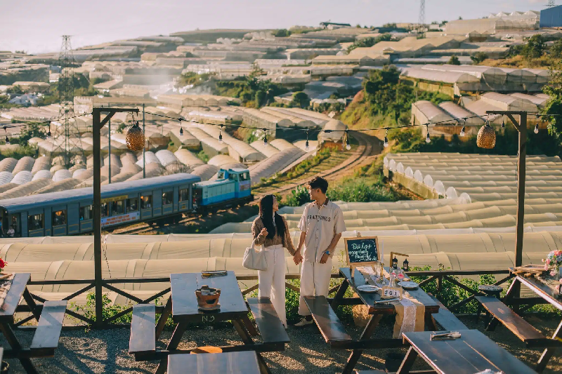 Tiệm Nướng & Chill Xóm Lèo – Tiệm nướng Đà Lạt lưu giữ những khoảnh khắc đáng nhớ nhất giữa lòng Xóm Lèo